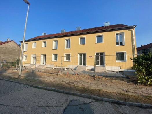 Reihenmittelhaus zur Miete 600 € 3 Zimmer 65 m² frei ab sofort Maxim-Gorki-Str. 7 Premnitz 14727