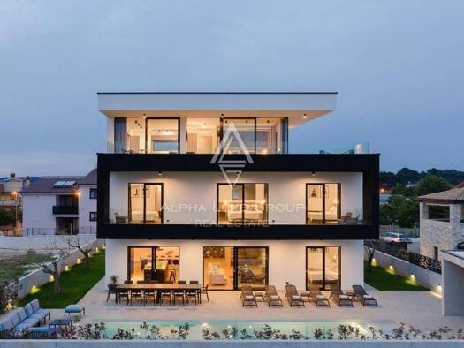 Einfamilienhaus zum Kauf 2.000.000 € 8 Zimmer 470 m² Pula Pula 52100