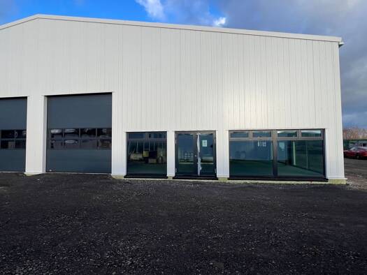 Büro zur Miete provisionsfrei 7 € 6 Zimmer 450 m² Bürofläche Zur Alten Elektrowärme Coswig 01640