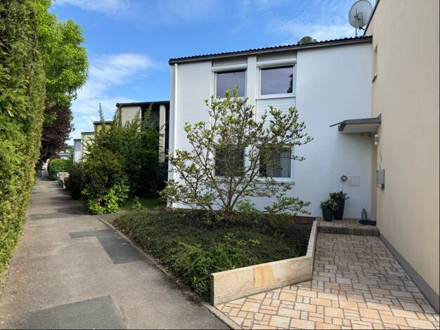 Reihenmittelhaus zum Kauf 429.000 € 4 Zimmer 100,6 m² 217,7 m² Grundstück frei ab sofort Kornburg / Worzeldorf Nürnberg 90455