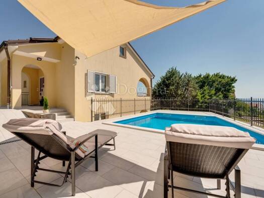 Haus zur Miete 3.000 € 6 Zimmer 155 m² Rubesi, Kastav Kastav