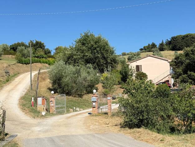 Mehrfamilienhaus zum Kauf 550.000 € 16 Zimmer 200 m² frei ab sofort Follonica 58022