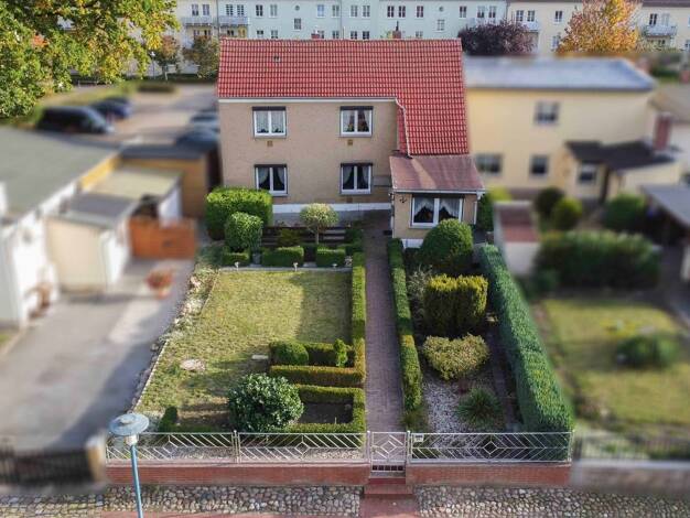Reihenendhaus zum Kauf 109.000 € 4 Zimmer 128 m² 489 m² Grundstück Friedland Friedland 17098