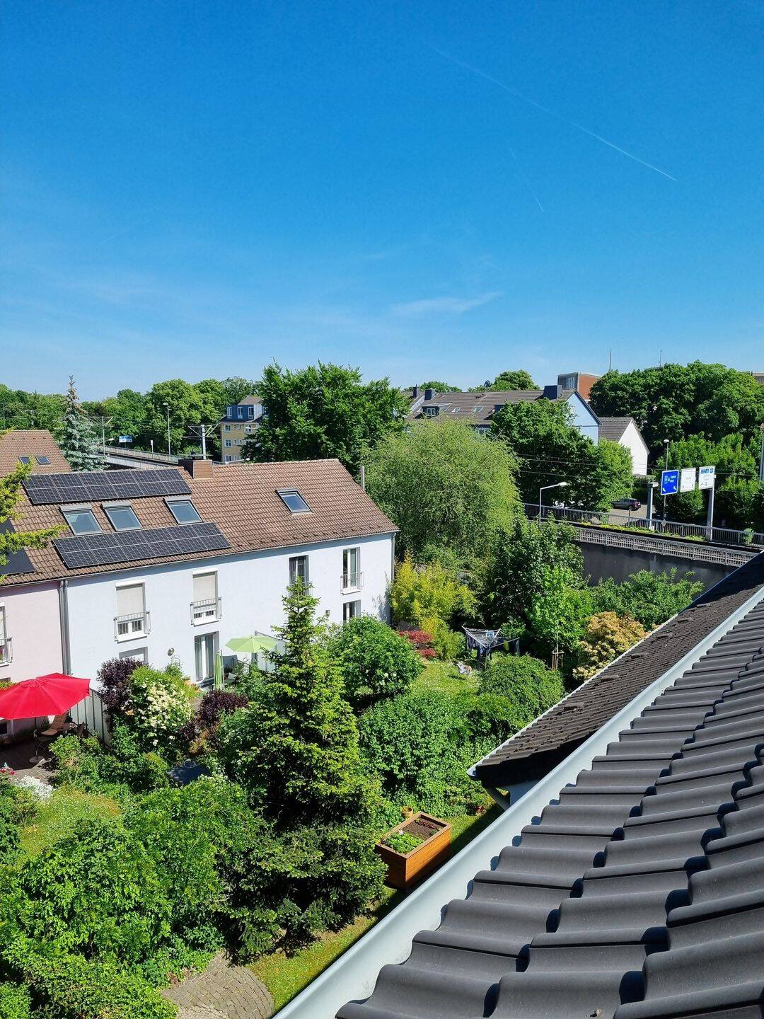 Freie, frisch sanierte 2-Zimmer -ETW im Dachgeschoß mit Terrasse im begehrten Wohnviertel Köln-Ehrenfeld. – Baadenberger Str., 50825 Köln – Vorschaubild 11