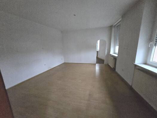 Wohnung zur Miete 700 € 2 Zimmer 70 m² Geschoss 1/2 frei ab sofort Neustadt-Stadt Neustadt an der Weinstraße 67434