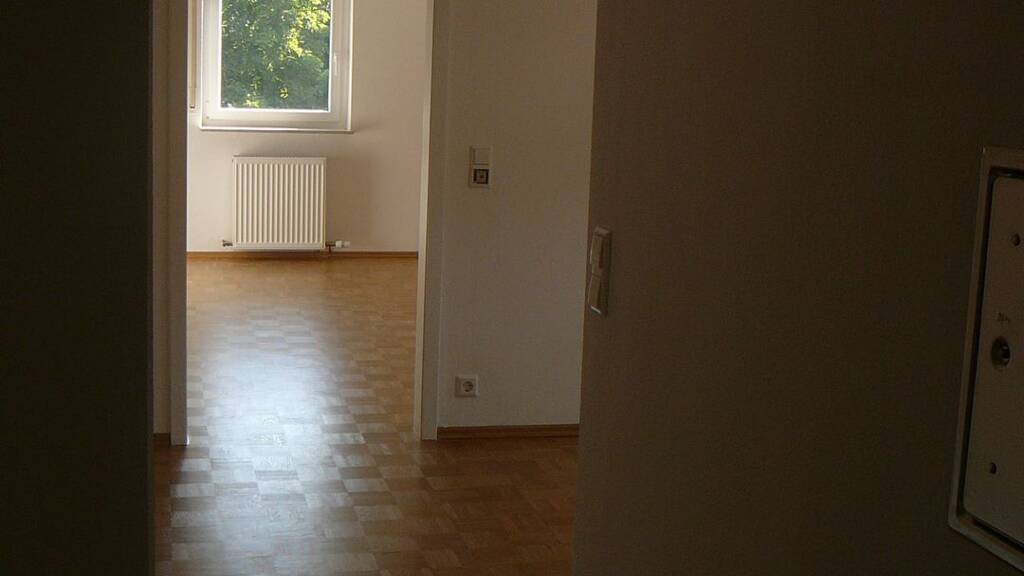 Wohnung zur Miete 900 € 2,5 Zimmer 58 m² Geschoss 2/3 frei ab sofort Herrenberg 71083