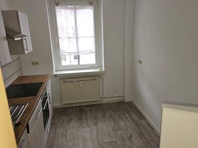 Wohnung zur Miete 385 € 3 Zimmer 66,5 m² 1. Geschoss frei ab sofort Rathausstr.16 Leuna Leuna 06237