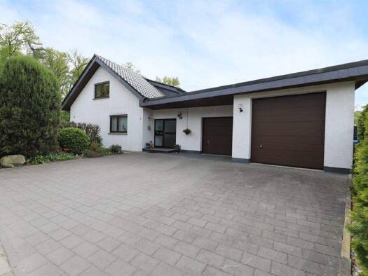 Einfamilienhaus zum Kauf 795.000 € 5 Zimmer 234,4 m² 4.345 m² Grundstück Hagen Lage 32791