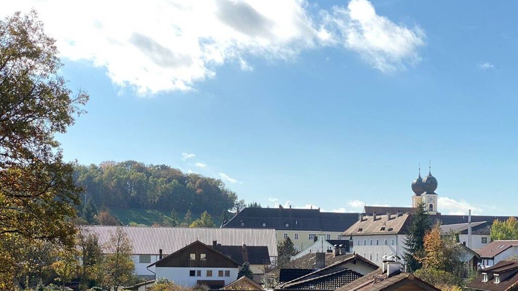 Mehrfamilienhaus zum Kauf 435.000 € 8 Zimmer 230 m² 330 m² Grundstück Metten 94526