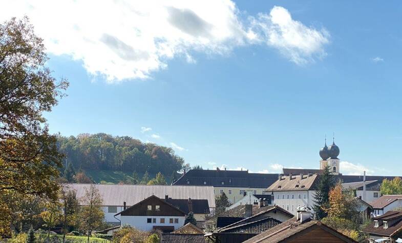 Mehrfamilienhaus zum Kauf 435.000 € 8 Zimmer 230 m² 330 m² Grundstück Metten Metten 94526