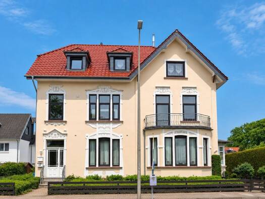 Wohnung zum Kauf 239.000 € 4 Zimmer 108 m² Oldenburger Str. 129 Deichhorst Delmenhorst 27753