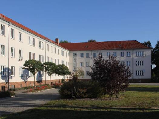 Wohnung zur Miete 294 € 2 Zimmer 52,3 m² 2. Geschoss Turnstraße 17 Altdöbern Altdöbern 03229