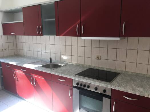 Wohnung zur Miete 340 € 2 Zimmer 57,7 m² frei ab sofort Amtsstraße 1 Meerane 08393