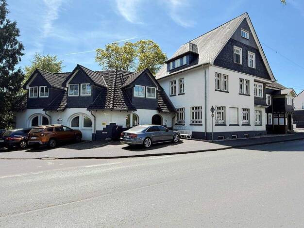 Mehrfamilienhaus zum Kauf provisionsfrei als Kapitalanlage geeignet 1.150.000 € 781 m² 840 m² Grundstück Krombach Kreuztal 57223
