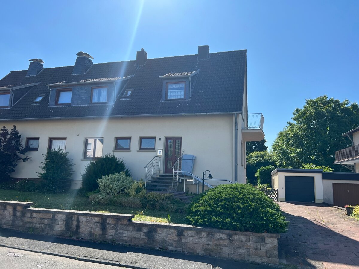 Einfamilienhaus zum Kauf 469.000 € 7 Zimmer 180 m²<br/>Wohnfläche 812 m²<br/>Grundstück Wahllokal 160 Siegburg 53721