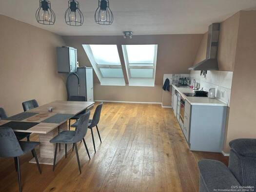Wohnung zur Miete 730 € 2 Zimmer 65 m² Kaufbeuren-Neugablonz Kaufbeuren 87600
