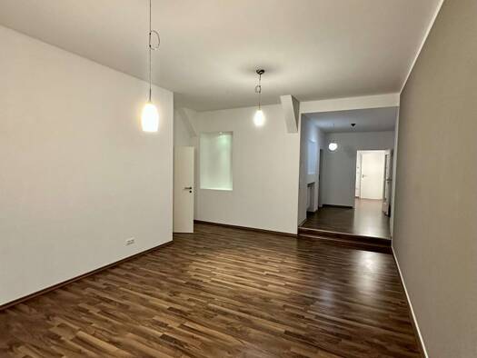 Wohnung zur Miete 750 € 2,5 Zimmer 85 m² Geschoss 2/3 frei ab sofort Stadtplatz 30 Mühldorf Mühldorf a.Inn 84453