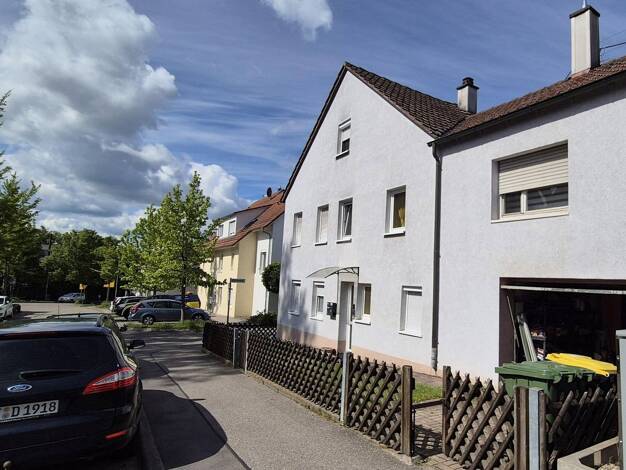 Mehrfamilienhaus zum Kauf provisionsfrei 449.000 € 9 Zimmer 200 m² 262 m² Grundstück Illingen 75428