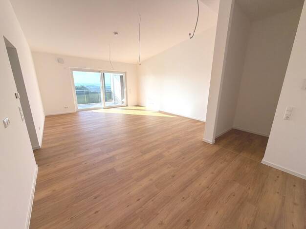 Wohnung zum Kauf provisionsfrei 266.500 € 2 Zimmer 56 m² frei ab sofort Emtmannsberg Emtmannsberg 95517