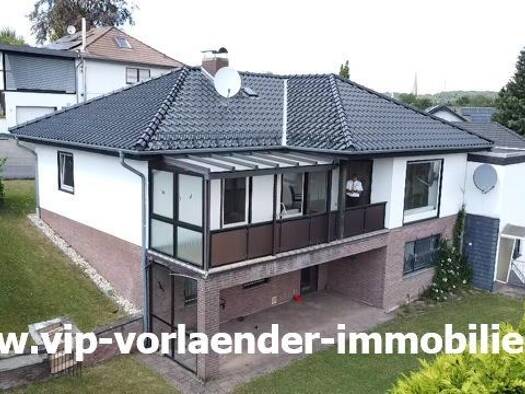 Einfamilienhaus zum Kauf 345.000 € 7 Zimmer 130 m² 697 m² Grundstück Much Much 53804
