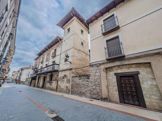 Bauernhaus zum Kauf 1.190.000 € 14 Zimmer 1.234 m² 1.123 m² Grundstück Briviesca 09240