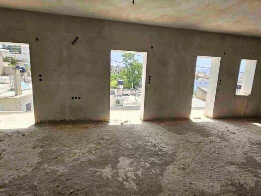 Wohnung zum Kauf 95.000 € 4 Zimmer 118 m² Mires 702 00