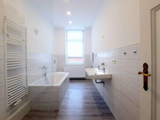 Wohnung zur Miete 775 € 4 Zimmer 113 m² 2. Geschoss frei ab 01.02.2026 Aschersleben 06449