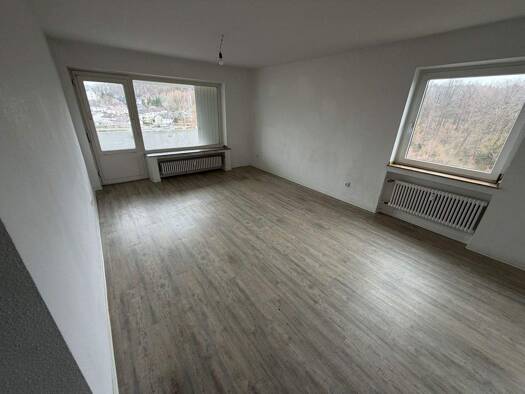 Wohnung zur Miete nur mit Wohnberechtigungsschein 419 € 3 Zimmer 80,9 m² 8. Geschoss frei ab sofort Bieler Straße 81 Gerlingsen Iserlohn 58638