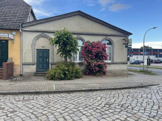 Restaurant zum Kauf 299.500 € 2.460 m² Grundstück Neustadt Neustadt (Dosse) 16845