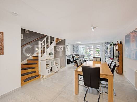 Reihenmittelhaus zum Kauf 269.000 € 5 Zimmer 125 m² 236 m² Grundstück Dortmund 44329