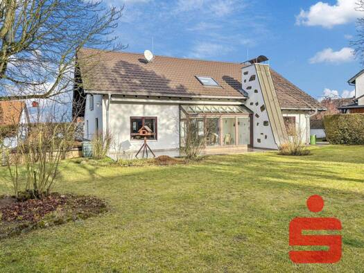 Einfamilienhaus zum Kauf 780.000 € 7 Zimmer 189 m² 1.332 m² Grundstück Waldbüttelbrunn 97297