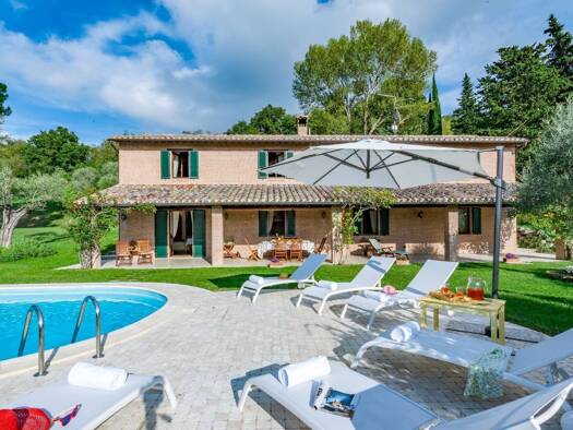 Haus zum Kauf 1.190.000 € 300 m² 7.800 m² Grundstück Urbino 61029