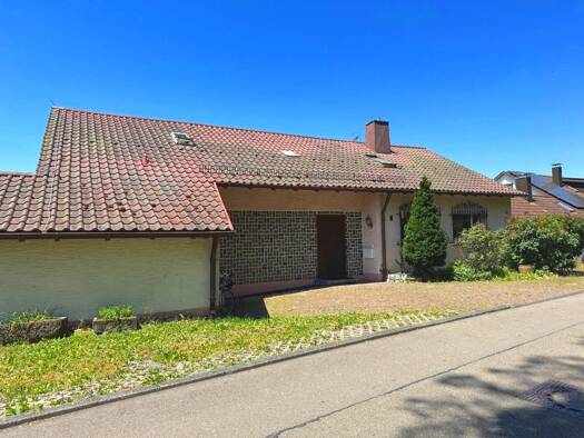 Einfamilienhaus zum Kauf 748.000 € 11 Zimmer 315 m² 600 m² Grundstück Dätzingen Grafenau 71120