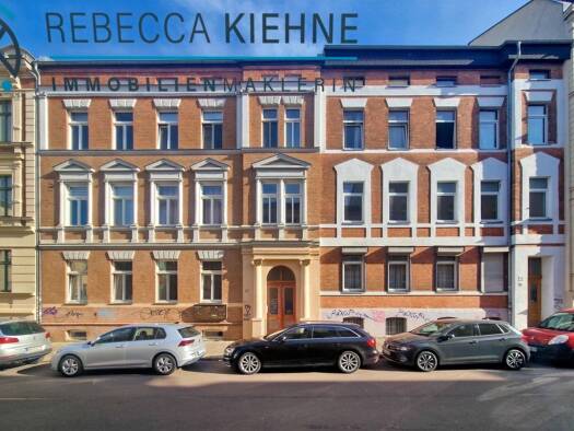 Wohnung zum Kauf 76.000 € 2 Zimmer 58,4 m² Dachgeschoss Innenstadt Halle 06114