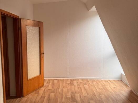 Wohnung zur Miete 400 € 2 Zimmer 30 m² Geschoss 3/4 frei ab sofort Lehe Bremerhaven 27576