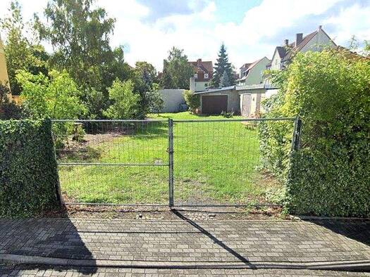 Grundstück zum Kauf 64.800 € 678 m² Grundstück Bitterfeld 06749