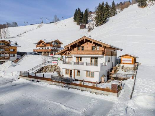 Mehrfamilienhaus zum Kauf 1.750.000 € 300 m² 650 m² Grundstück Saalbach-Hinterglemm 5753