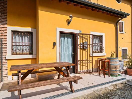 Reihenmittelhaus zum Kauf 395.000 € 4 Zimmer 140 m² 80 m² Grundstück frei ab sofort Via Marengo Lazise 37017
