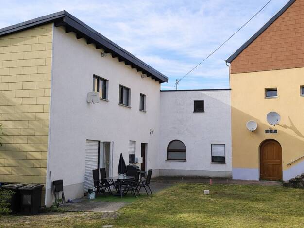 Mehrfamilienhaus zum Kauf als Kapitalanlage geeignet 249.000 € 6 Zimmer 181 m² 1.800 m² Grundstück Urexweiler Marpingen 66646