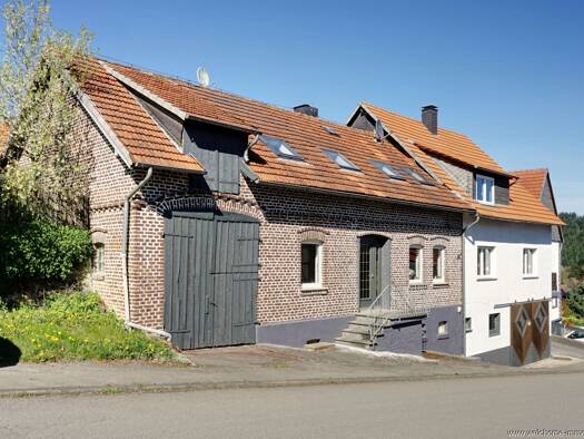 Mehrfamilienhaus zum Kauf 199.000 € 12 Zimmer 293 m² 1.292 m² Grundstück frei ab sofort Stormbruch Diemelsee 34519