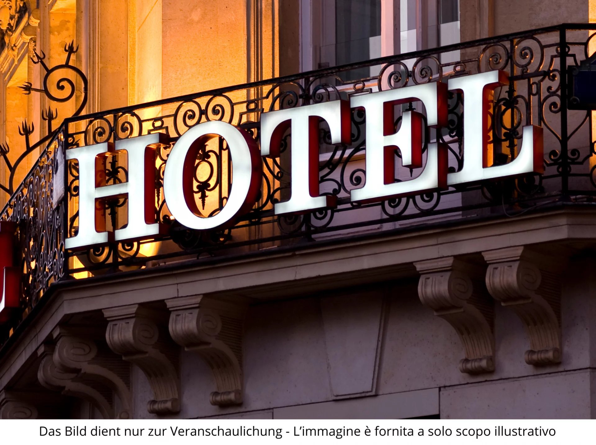 Hotel zum Kauf 2.400.000 € 37 Zimmer via IV Novembre Romeno 38010