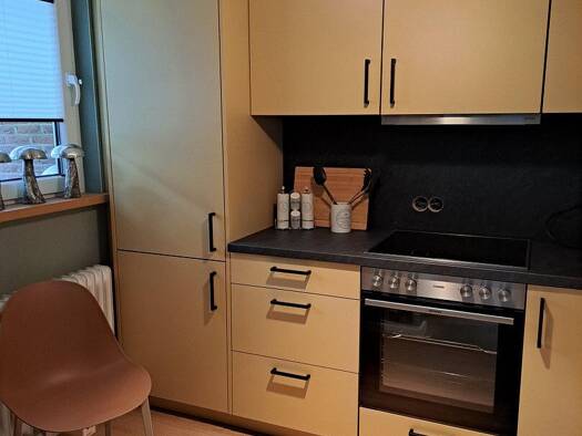Wohnung zur Miete 807 € 2 Zimmer 55 m² Geschoss 1/3 frei ab 30.09.2026 Derfflingerstraße 26 Rath Stadtbezirk 6 40470
