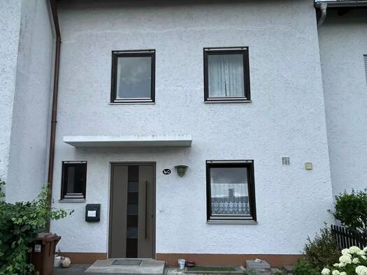 Reihenhaus zum Kauf provisionsfrei 389.000 € 6 Zimmer 131 m² 221 m² Grundstück Ludwig-Wifling-Straße 40 Neumarkt Neumarkt in der Oberpfalz 92318