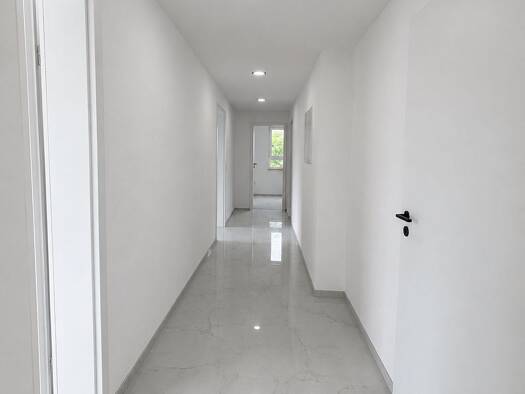 Wohnung zur Miete 1.300 € 4 Zimmer 99 m² Geschoss 2/3 frei ab sofort Löchgau 74369