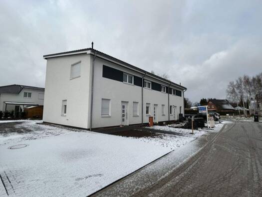 Reihenmittelhaus zum Kauf - Erstbezug 265.000 € 4 Zimmer 94 m² 154 m² Grundstück Wintermoor an der Chaussee Schneverdingen 29640