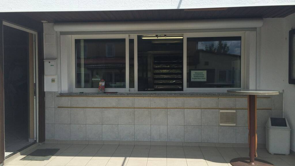 Gastronomie/Hotel zum Kauf 120.000 € 110 m² Gastrofläche 168 m² Grundstück Altenmarkt Osterhofen 94486