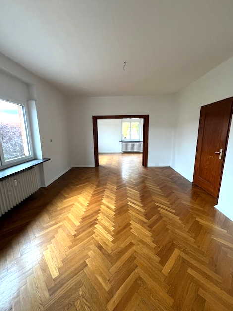 Wohnung zur Miete 720 € 5 Zimmer 145,5 m²<br/>Wohnfläche 1.<br/>Geschoss ab sofort<br/>Verfügbarkeit Schwarza Rudolstadt 07407