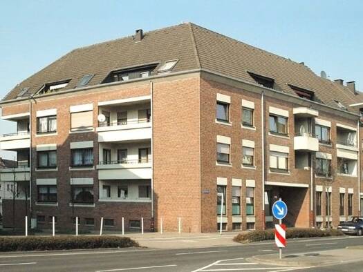 Wohnung zur Miete 566 € 3 Zimmer 81,5 m² Geschoss 2/3 frei ab sofort HINDENBURGSTRASSE 331 Stadtmitte Mönchengladbach 41061