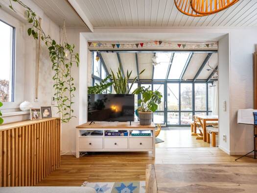 Mehrfamilienhaus zum Kauf als Kapitalanlage geeignet 599.000 € 11 Zimmer 230 m² 546 m² Grundstück Ludwigstraße 24 Forchheim 91301