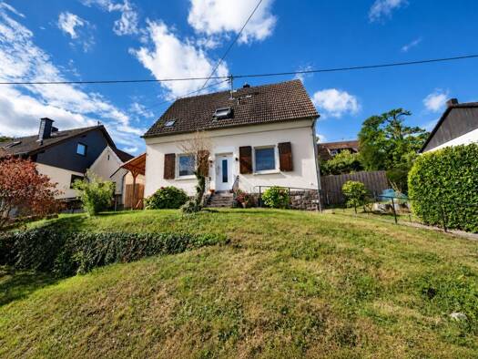 Einfamilienhaus zum Kauf 299.000 € 5 Zimmer 104,8 m² 704 m² Grundstück Trechtingshausen 55413